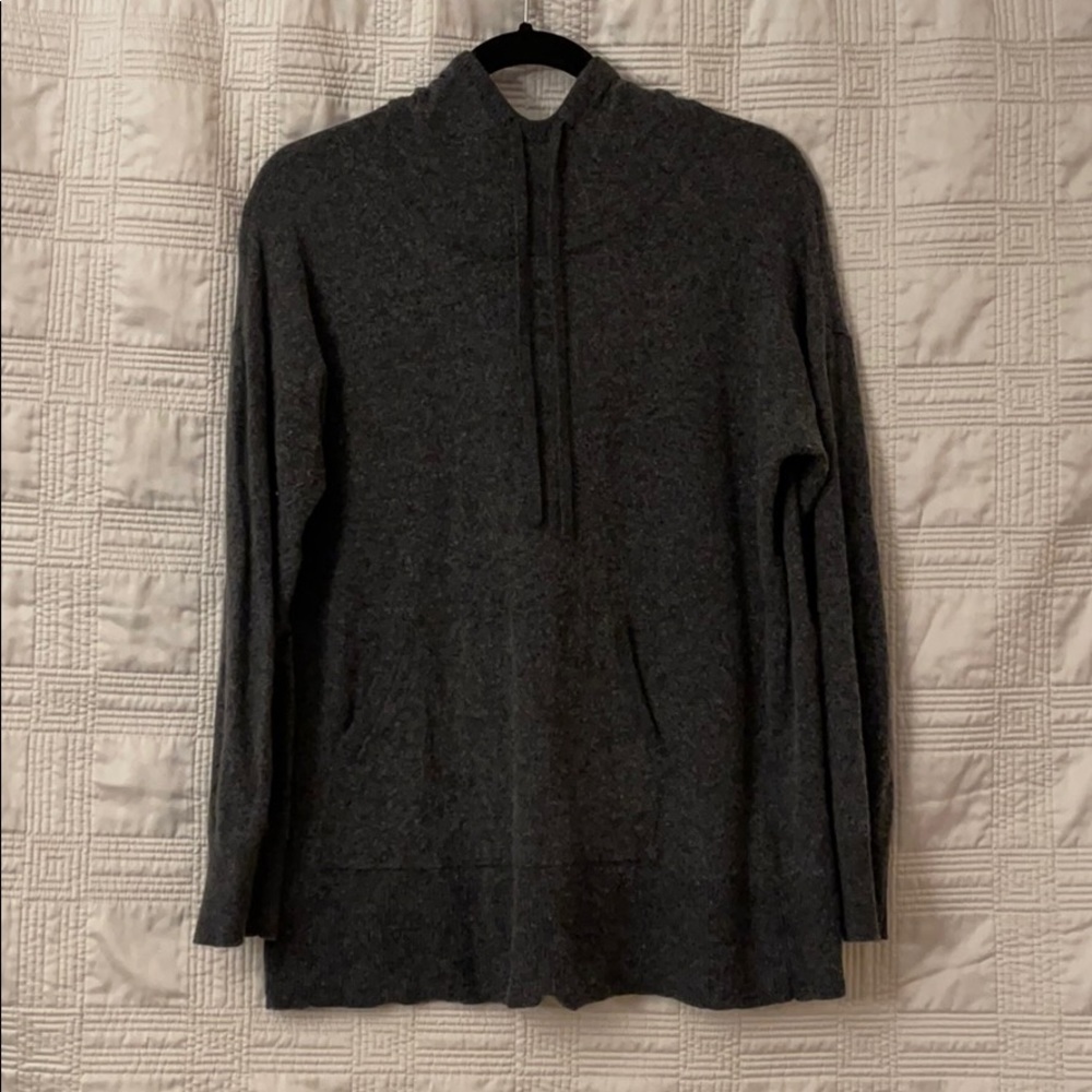 Banana Republic sweater